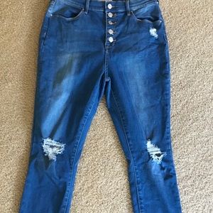 Medium wash, frayed ends jeans